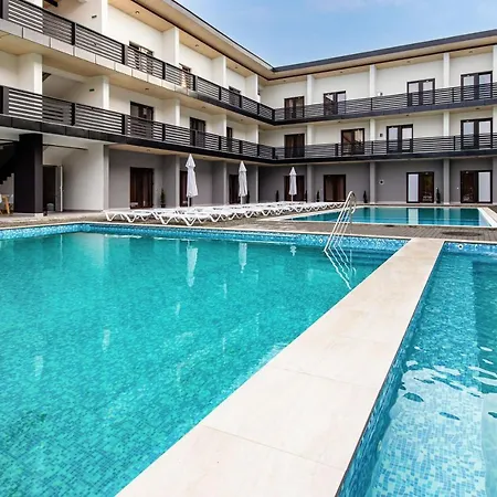 Hotell Ambassador Solotvyno
