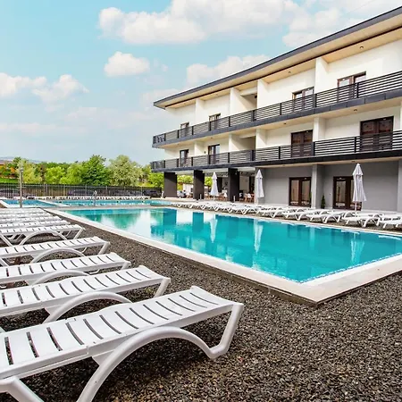 Hotell Ambassador Solotvyno