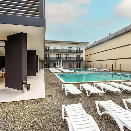 Hotel Ambassador Solotvyno
